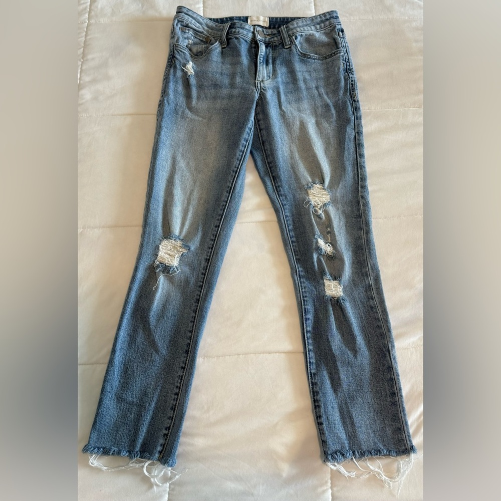 Gilded intent mid rise ankle skinny ripped jeans, like new size 26.